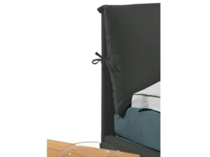 Pat dormitor 180x200 cu tablie înaltă și design elegant