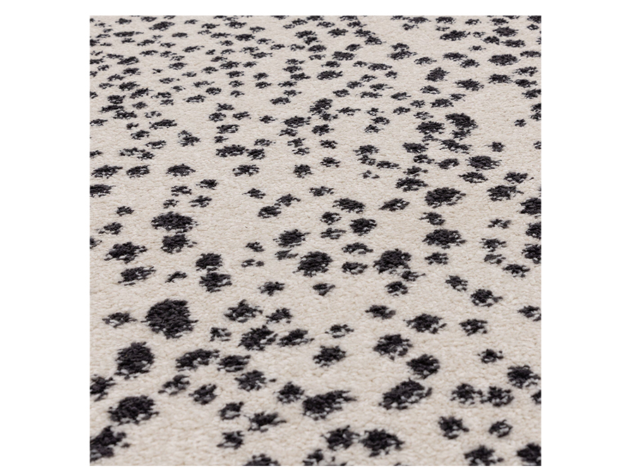museblackspottyrugmu11_4 museblackspottyrugmu11_4