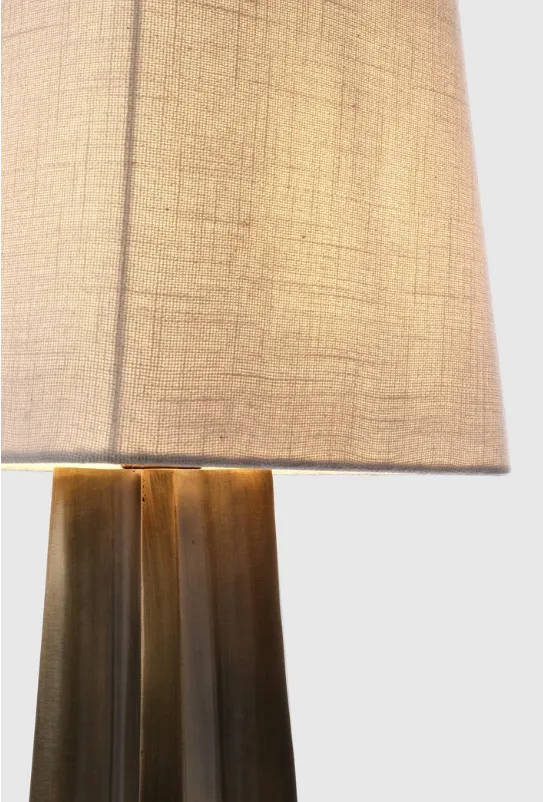 TRIPURA GOLD TABLE LAMP H61 (4) TRIPURA GOLD TABLE LAMP H61 (4)
