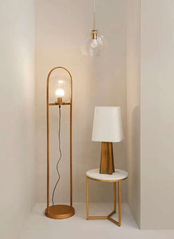 TRIPURA GOLD TABLE LAMP H61 (6) TRIPURA GOLD TABLE LAMP H61 (6)