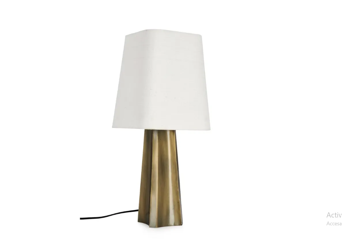 TRIPURA GOLD TABLE LAMP H61