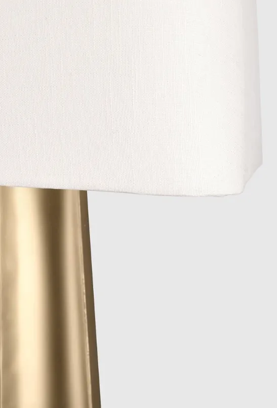 TRIPURA GOLDWH FLOOR LAMP H151 (2) TRIPURA GOLDWH FLOOR LAMP H151 (2)